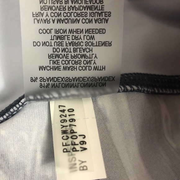 New! Calvin Klein High Waist Legging - Picture 9 of 12